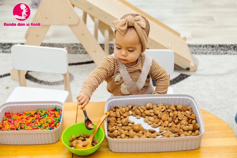 Sensory Play dari Dapur: Aktivitas Edukatif untuk Dukung Tumbuh Kembang Anak